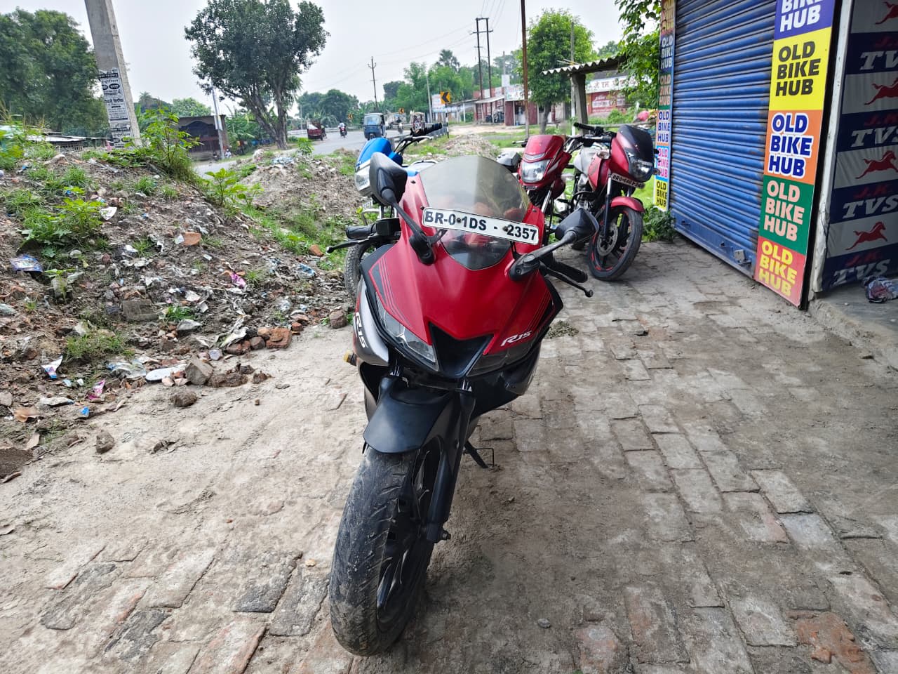 Yamaha R15 2018 in Muzaffarpur photo 2