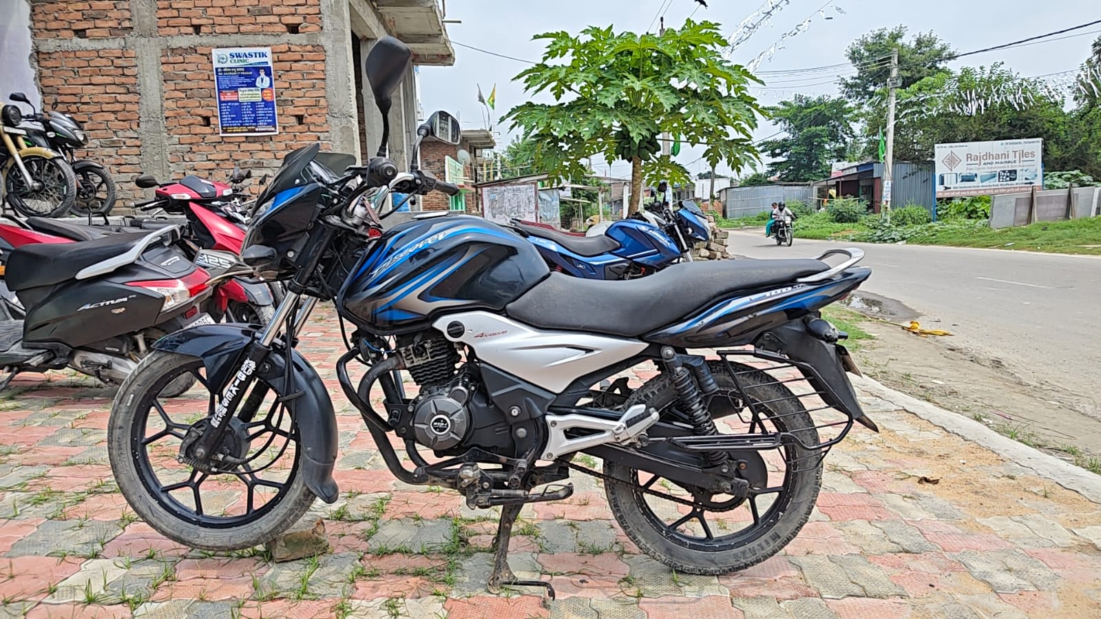 Bajaj DISCOVER 2013 in Muzaffarpur photo 2
