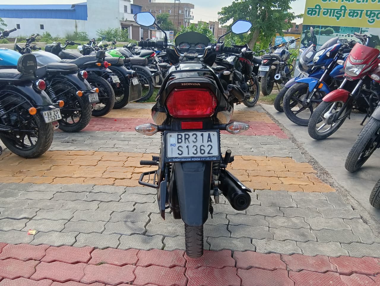 Honda SHINE 2022 in Muzaffarpur photo 4