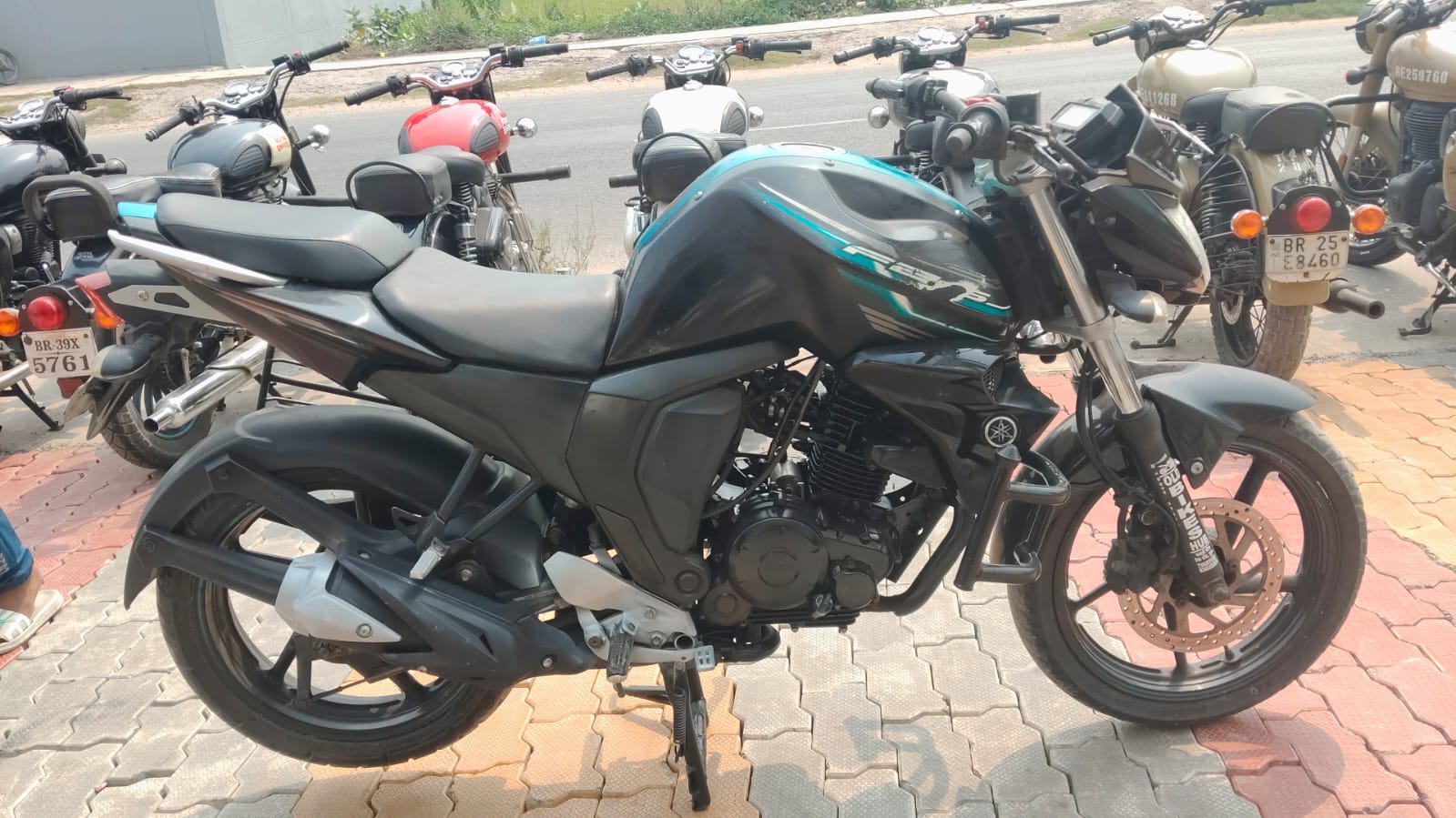 Yamaha FZ 2017 in Muzaffarpur photo 3