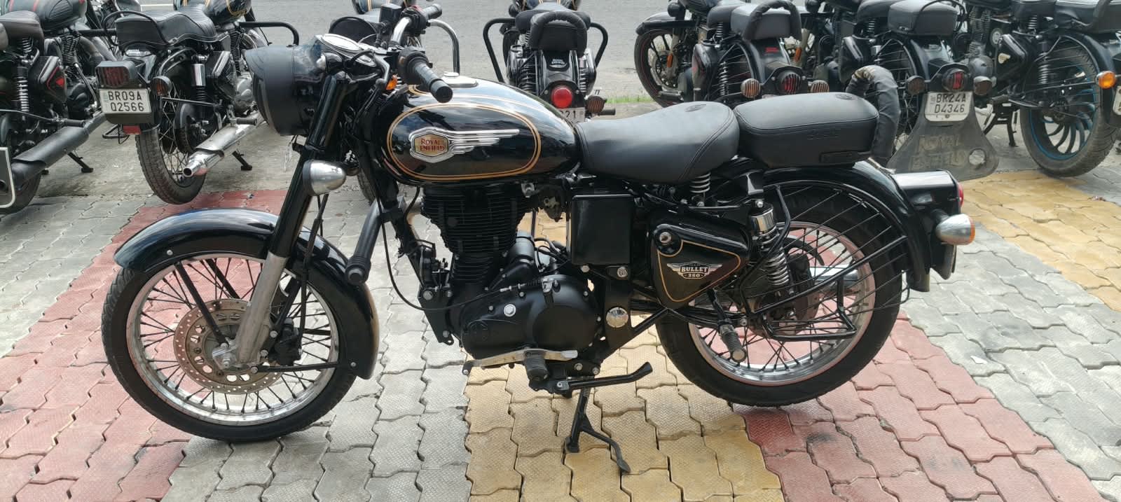 Royal Enfield Standard 2015 in Muzaffarpur photo 2