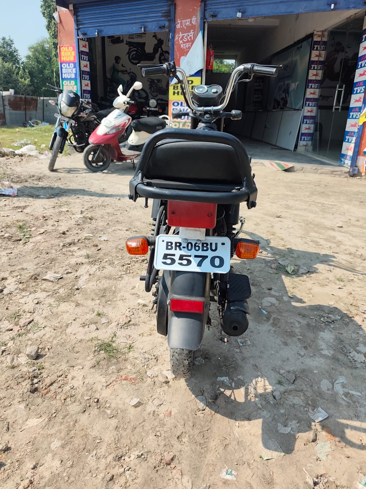 TVS XL100 208