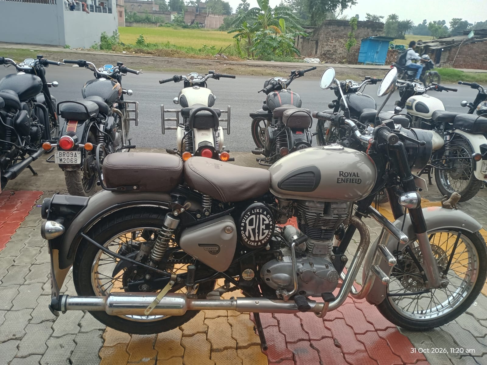 Royal Enfield Classic 2019 in Muzaffarpur photo 2