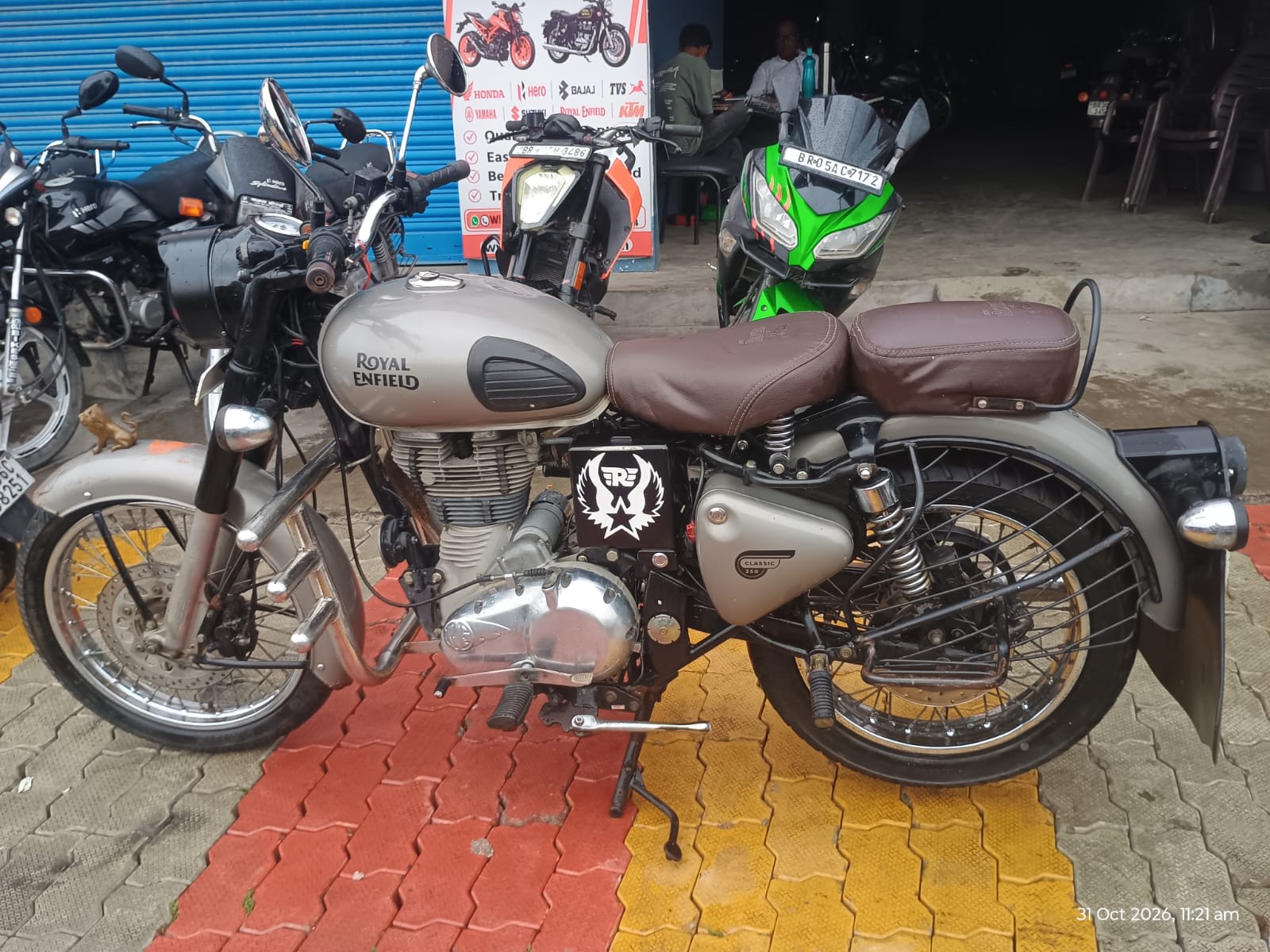 Royal Enfield Classic 2019 in Muzaffarpur photo 4