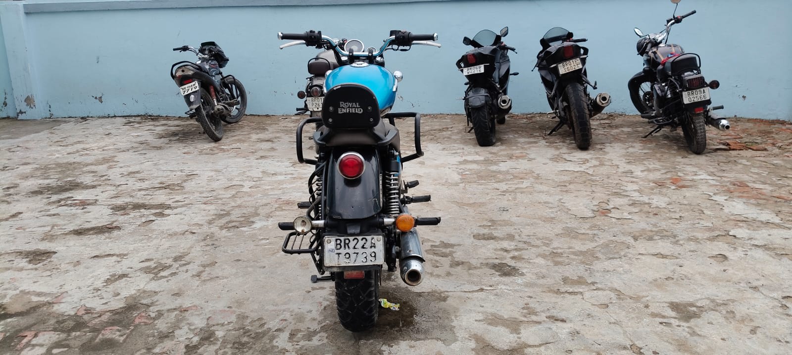 Royal Enfield Meteor 2021 in Muzaffarpur photo 2