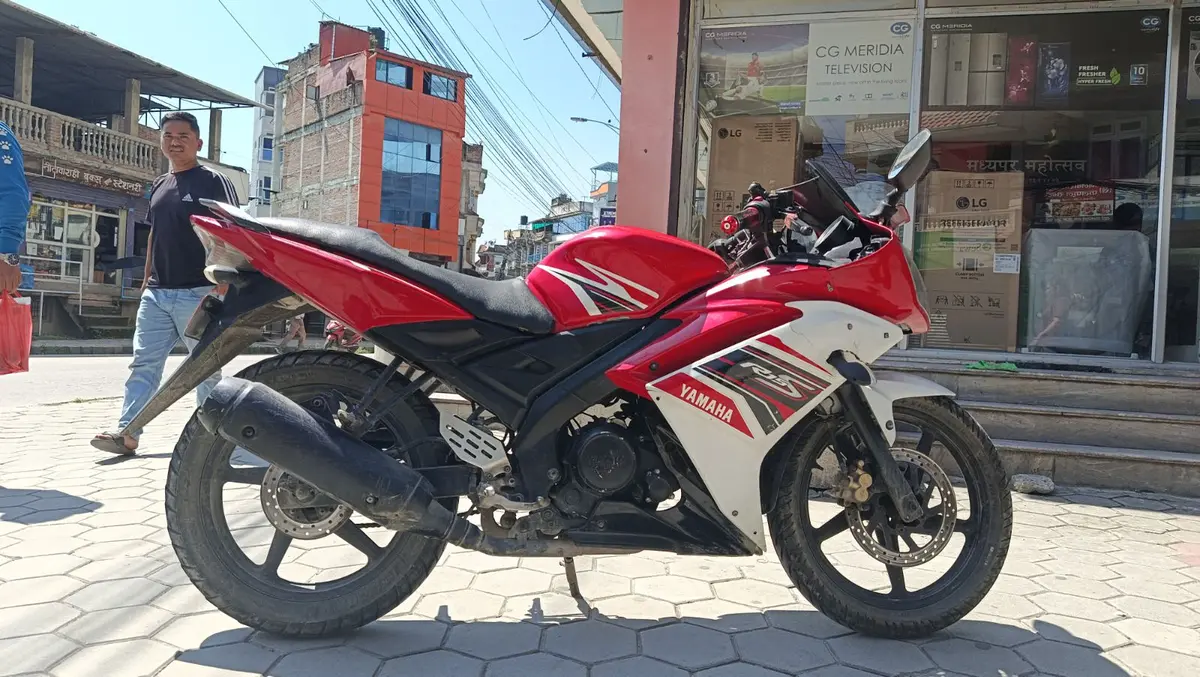 Second hand Yamaha R15 V1 2010 in Kathmandu - MOTOVO