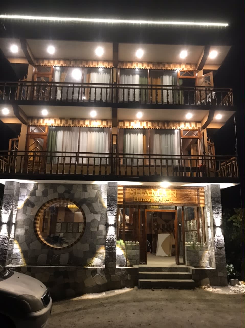 Shaman Hunza Retreat — College Road, Aliabad accommodation