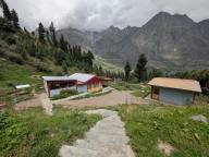 Flying Bird Resort gallery 1