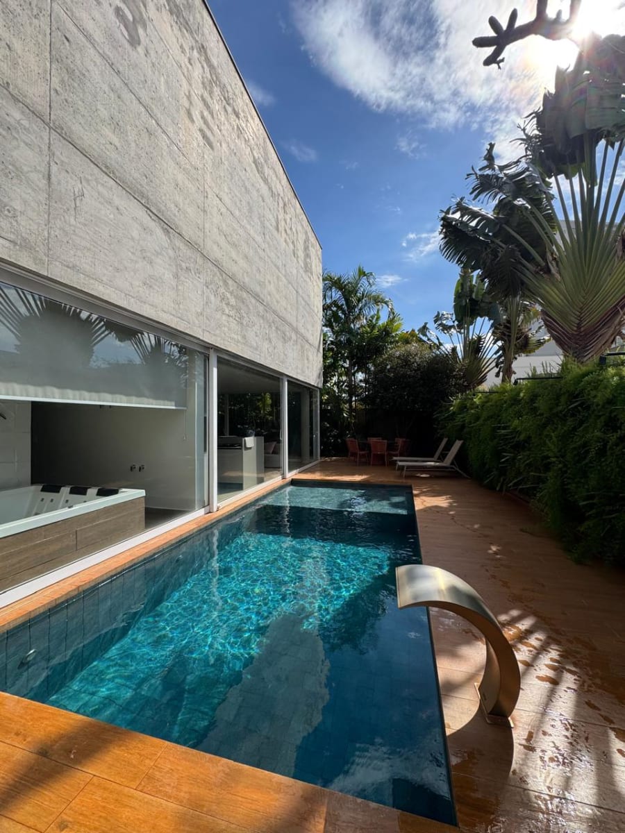 Piscina 1