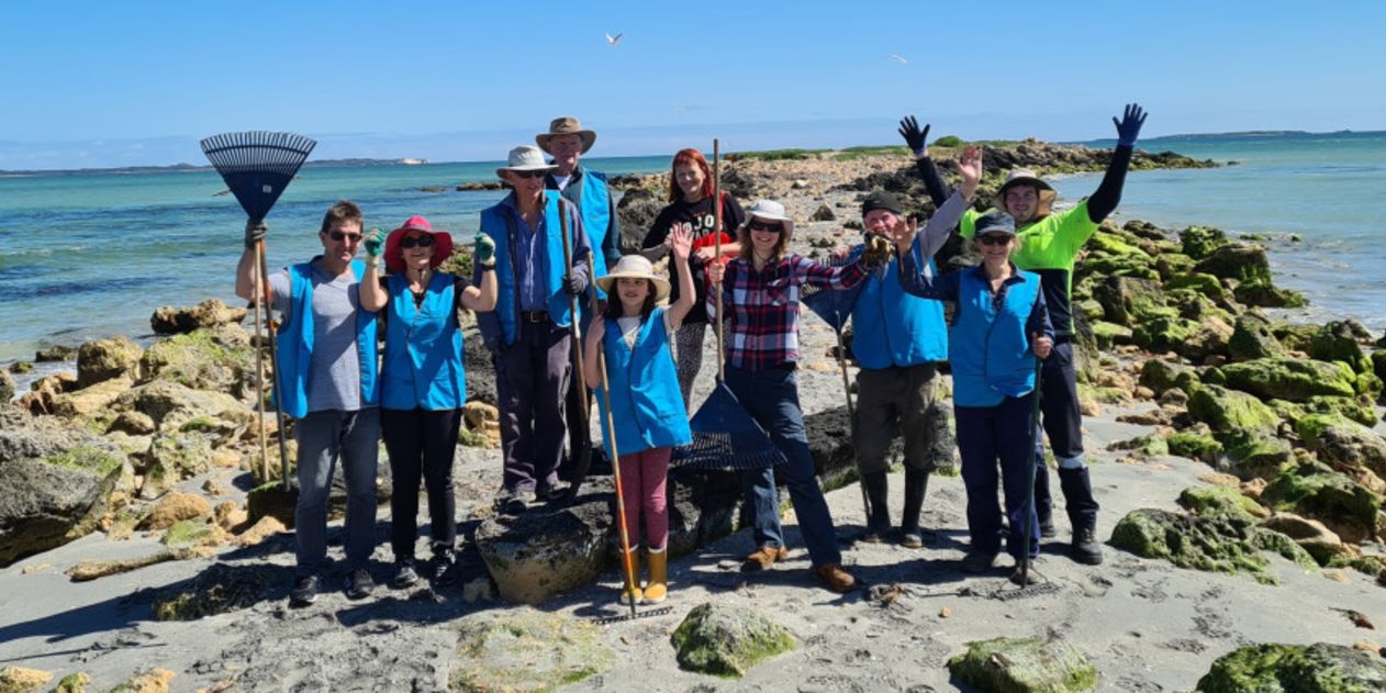 The Community Stewardship Grants recognise the value of local knowledge, volunteer efforts and strong partnerships. Image credit: Department of Primary Industries and Regional Development