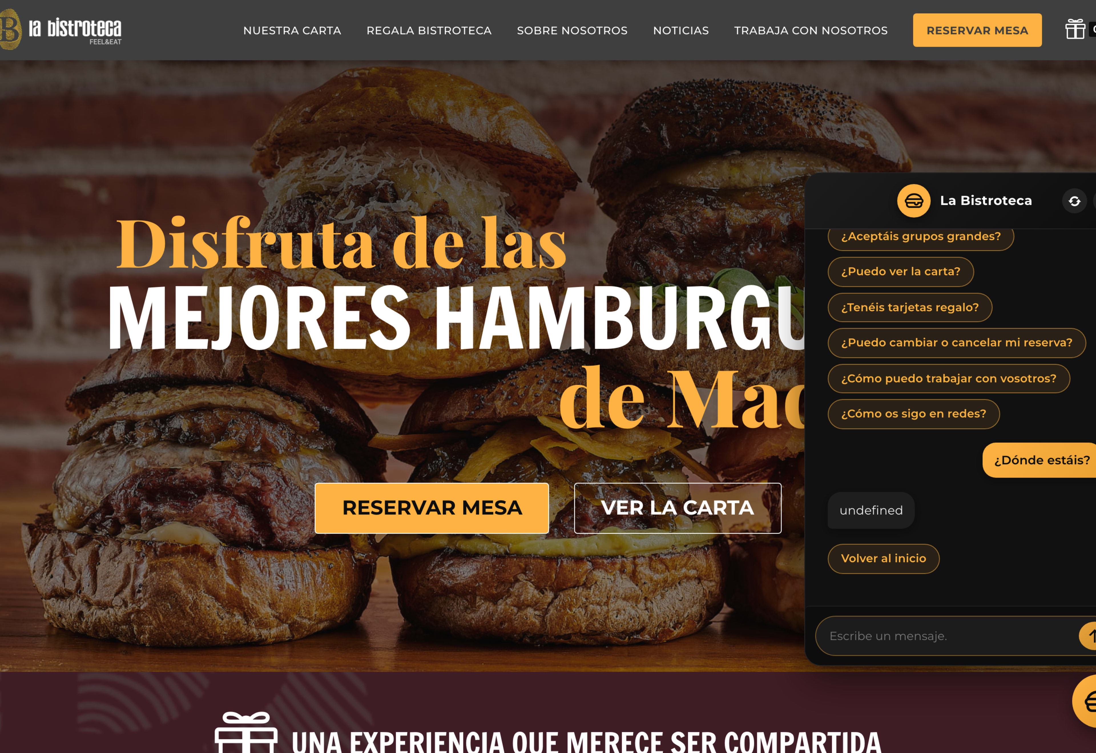Chatbot de La Bistroteca abierto sobre la home, con el menú de preguntas frecuentes: horarios, ubicaciones, reservas, carta y tarjetas regalo