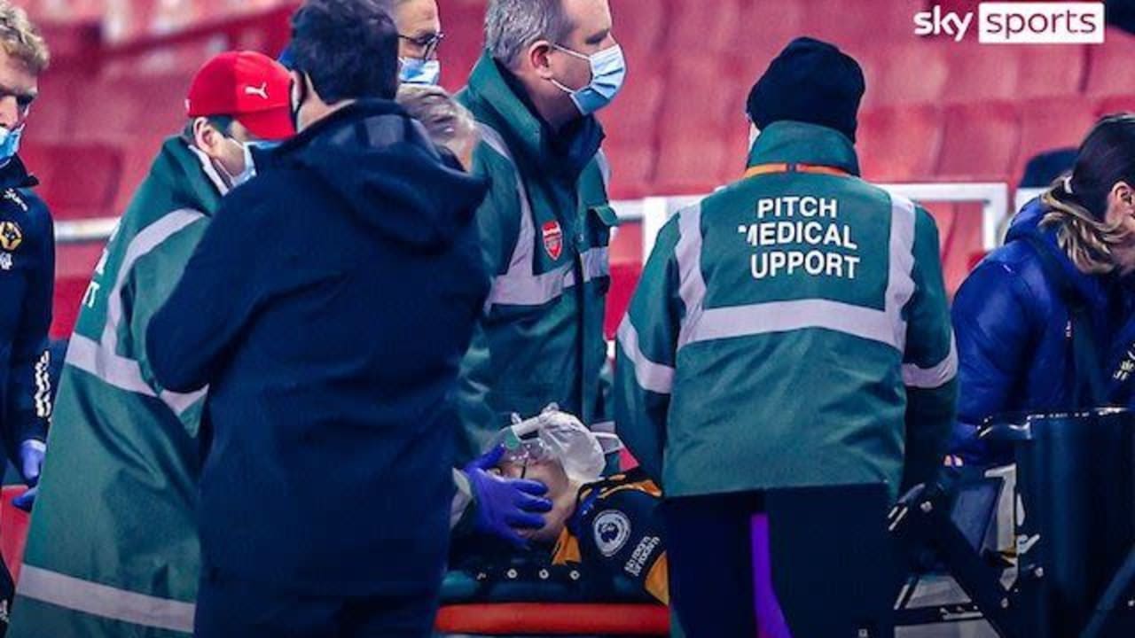 Wolves striker Jimenez suffers fractured skull at Emirates Wolves striker Jimenez suffers fractured skull at Emirates