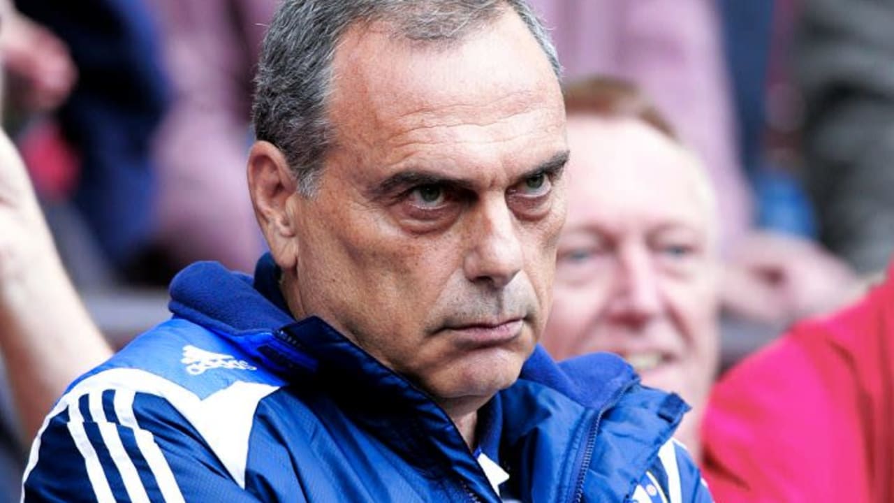 Abrahamovic considers hiring ex Chelsea manager Abrahamovic considers hiring ex Chelsea manager