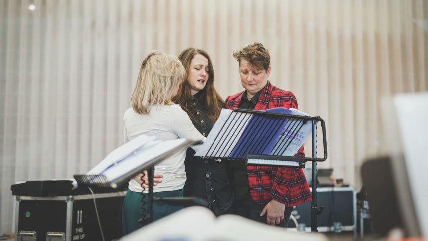 20_025-08760-Anne-Marie Piazza_Sophie Stone_Kaite O'Reilly