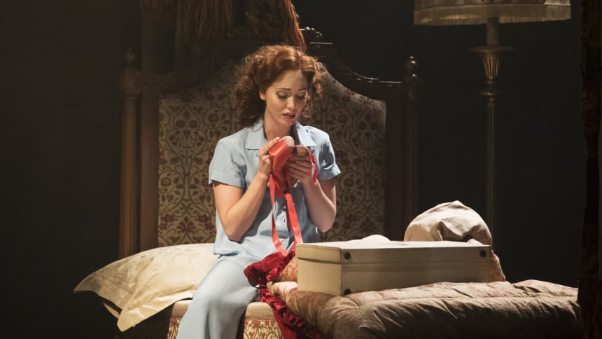 THE RED SHOES. Ashley Shaw 'Victoria Page'. Photo by Johan Persson (4)