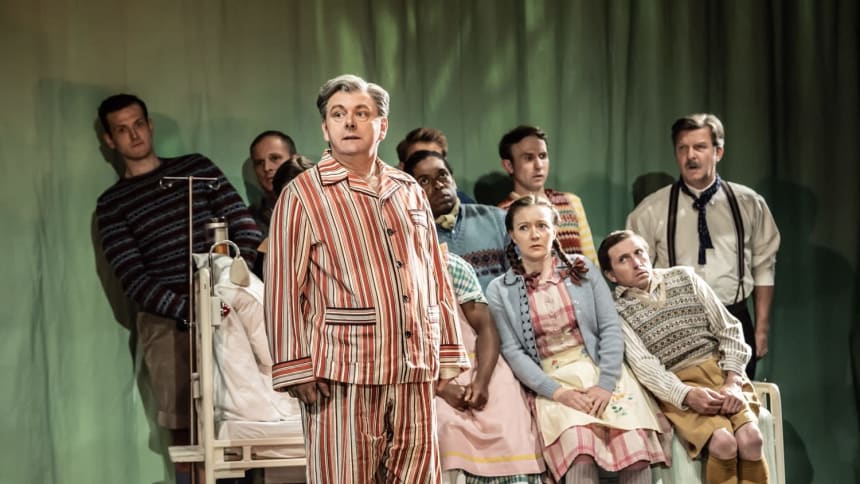 Michael Sheen (Aneurin Bevan) and the cast of Nye at the National Theatre. Photographer Johan Persson 51822