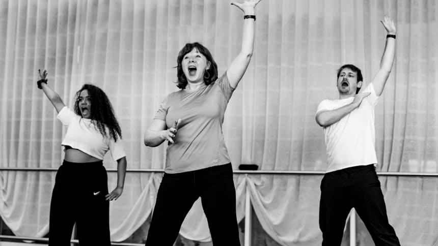 #842 Lily Beau Conway, Rhian Morgan, Rhys ap Trefor