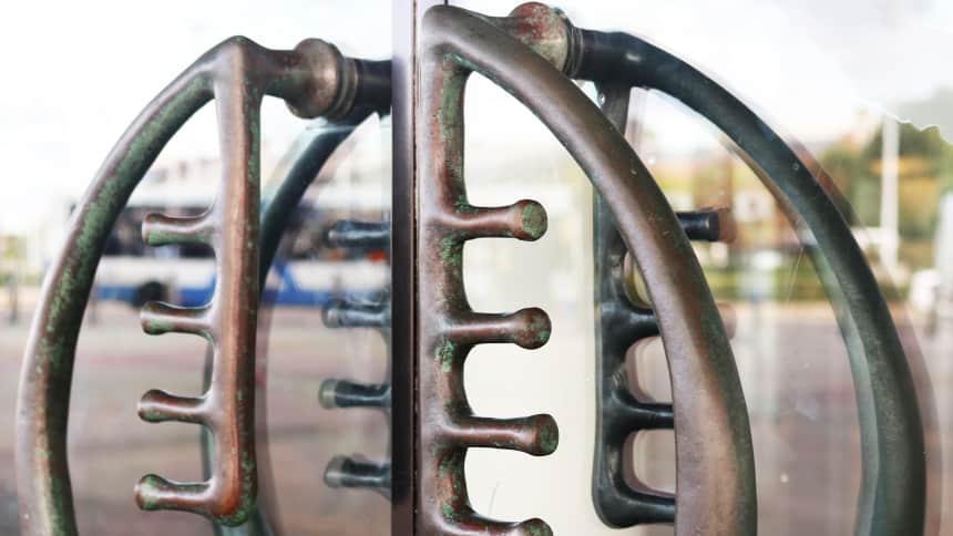 Our door handles are designed to look like open arms, bidding people a warm Welsh welcome/ croeso as they arrive