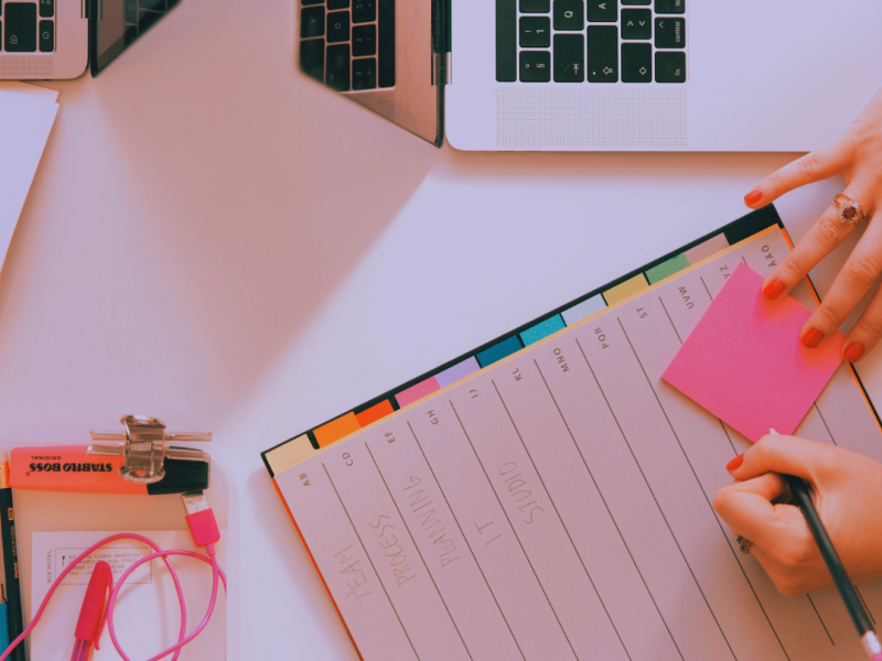 taking note of your messaging on a sticky note