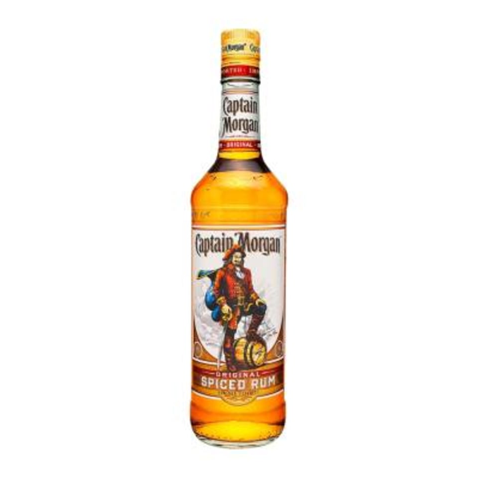 Álbumes 103+ Foto con que refresco se toma el captain morgan Mirada tensa