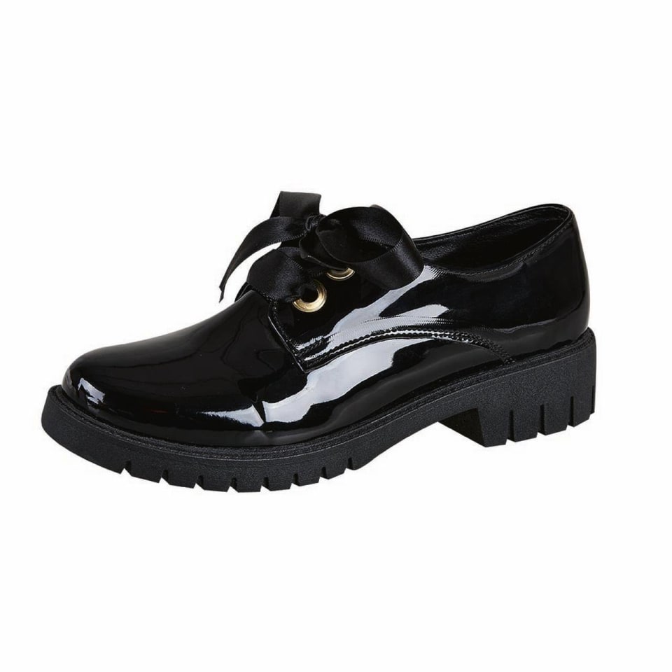 Zapato negro cerrado mujer