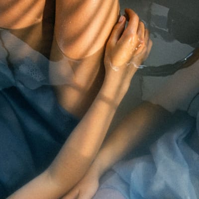 Lumï-The Truth Can Wait