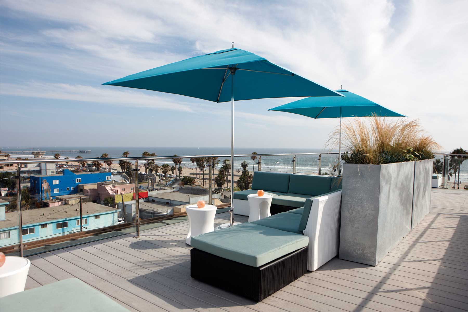 high venice beach rooftop bar