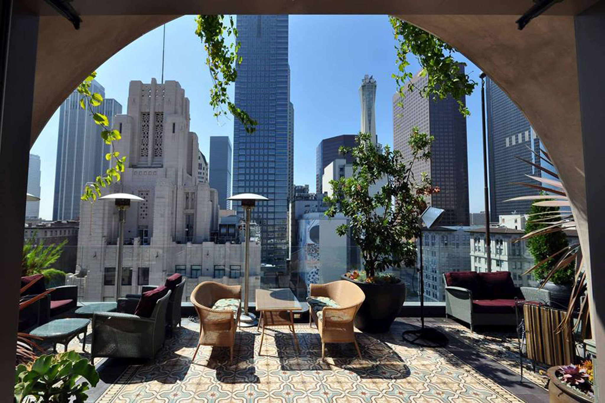 perch la rooftop bar