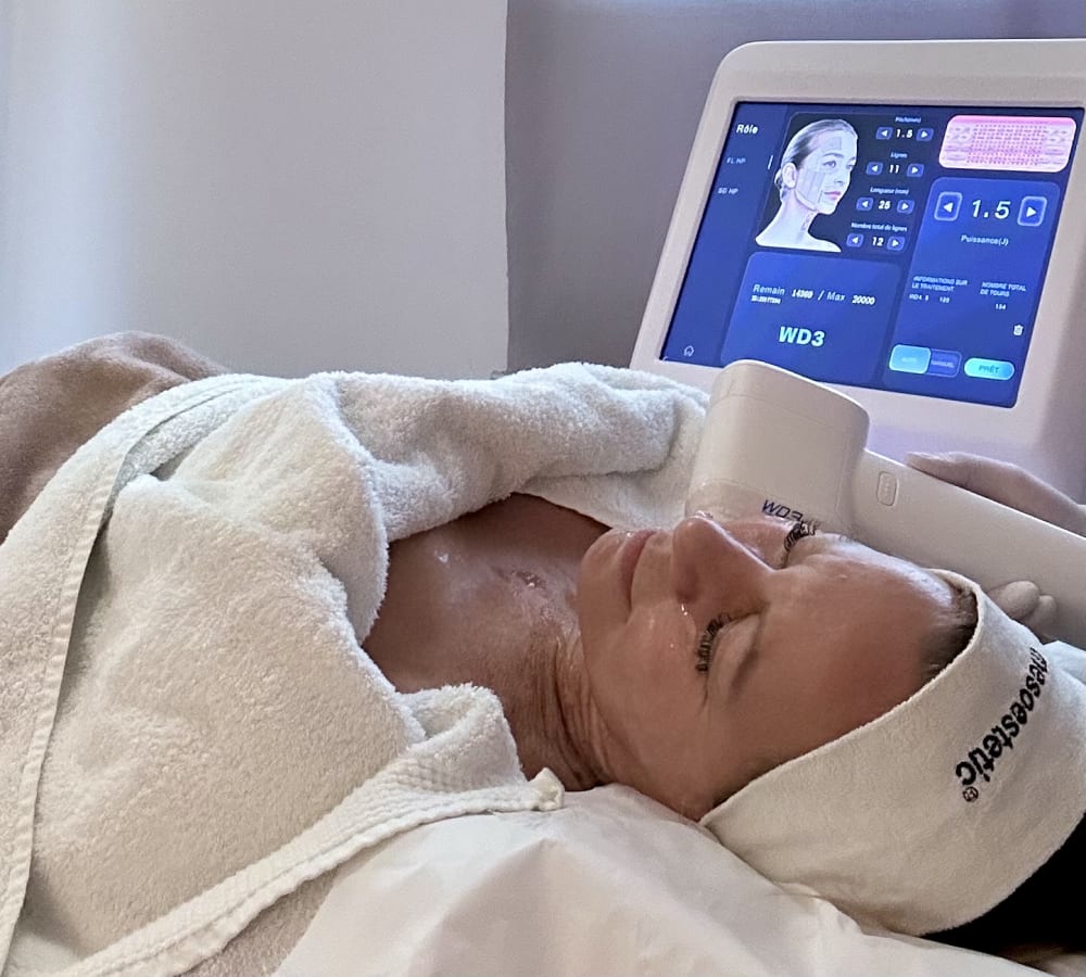 Transformez votre visage et révélez l’éclat de votre peau chez Le Comptoir du Regard