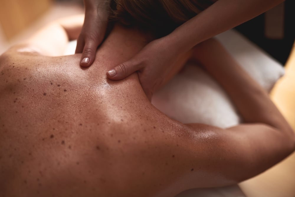 Massages, Drainage et onglerie à Paris 18e