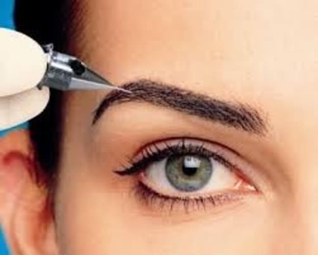 Epilation sourcils à Sainte-Foy-l'Argentière