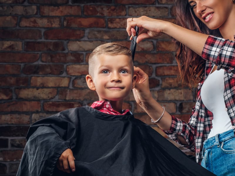 Salon de coiffure pour enfants, coiffure garçon à Enghien-les-Bains (95880)