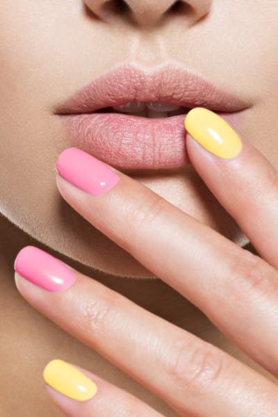 Onglerie : Vernis Semi-Permanent