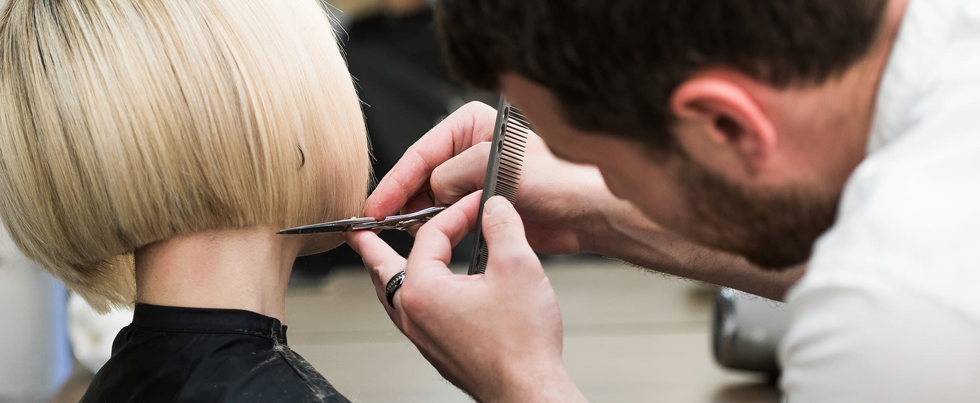 Salon de coiffure mixte à Paris 8