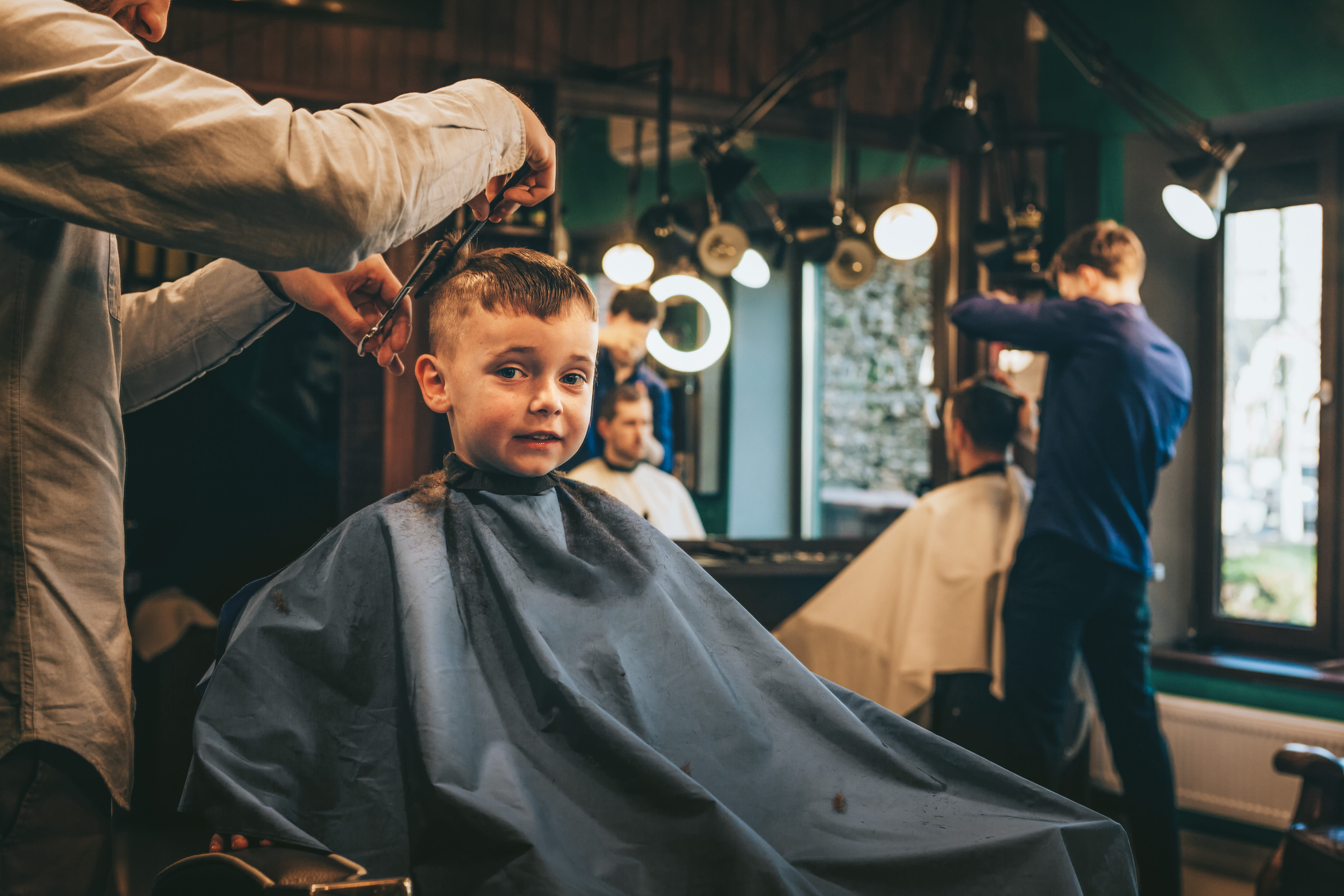 Salon de coiffure et barber à Clichy