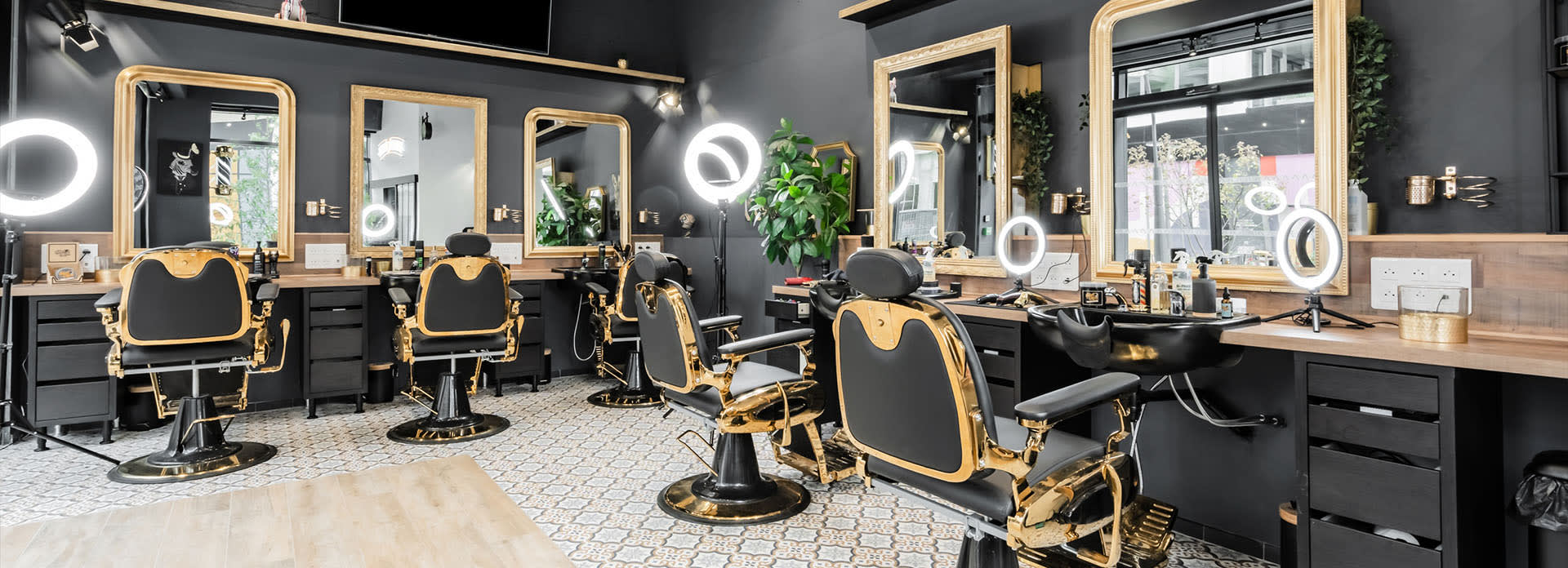 Barber Worth - St Ouen à Saint-Ouen-sur-Seine