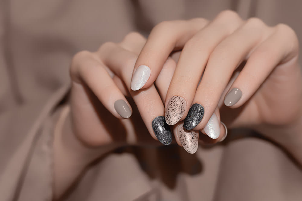 Artiste cils et vernis à domicile