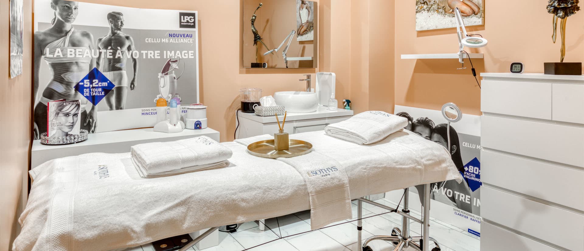 Salon de beauté et d'esthétique à Paris - (75017)