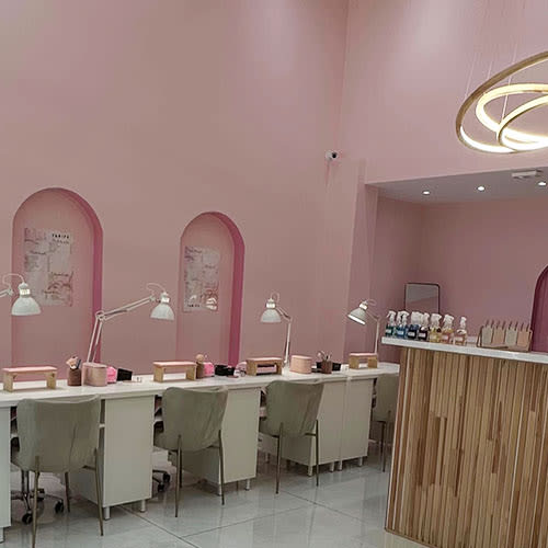 Institut de beauté et d’esthétique à Nanterre (92000) - Marque OPI