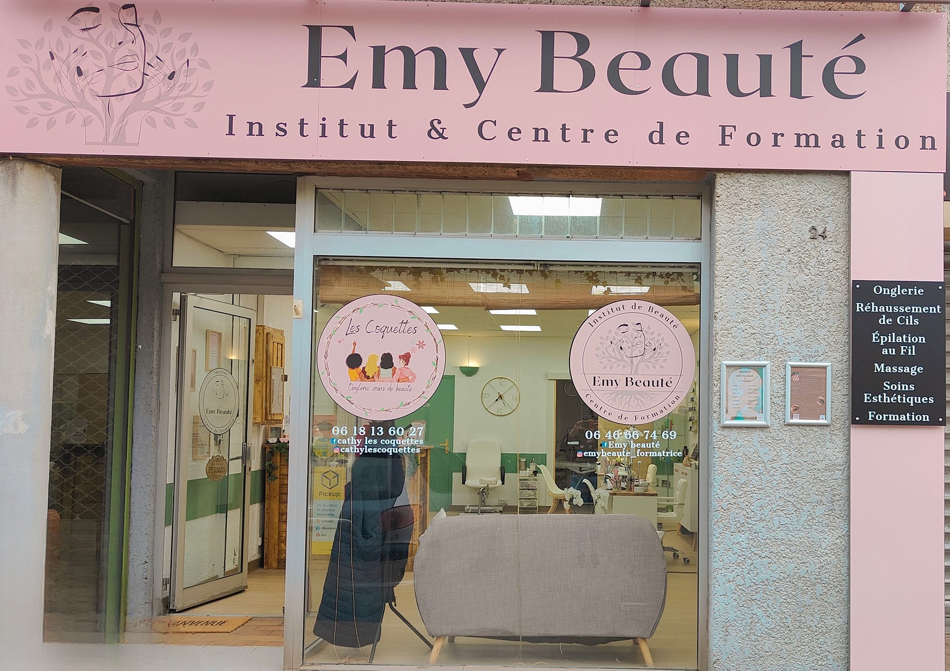  Salon de beauté des ongles et du regard à Istres