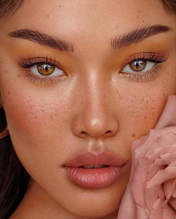 Votre Coiffeuse et esthéticienne