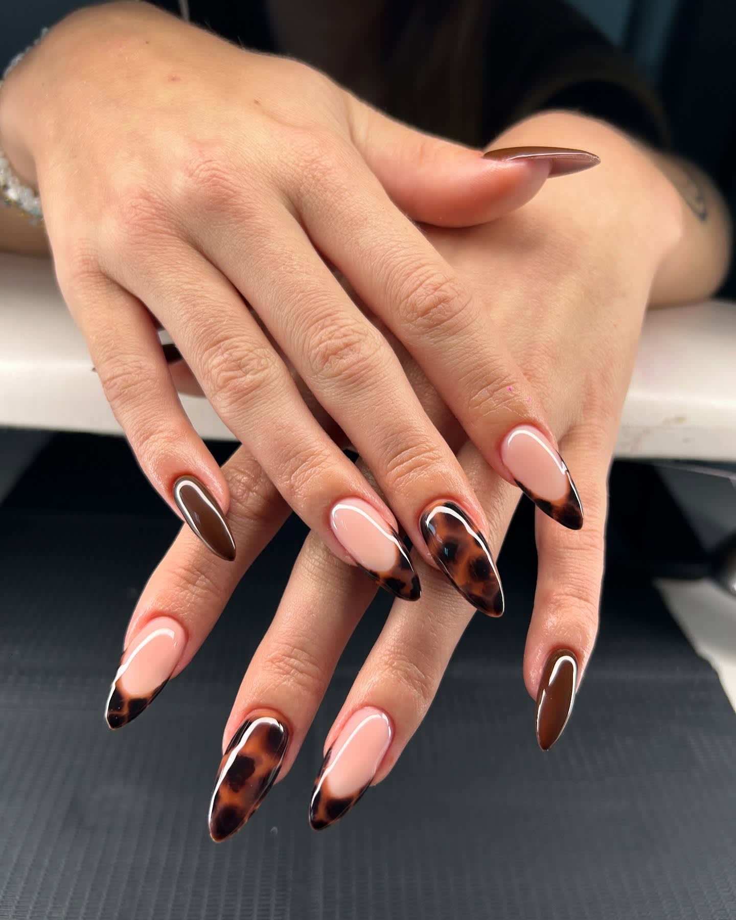 salon de manucure et de lissage à Lyon