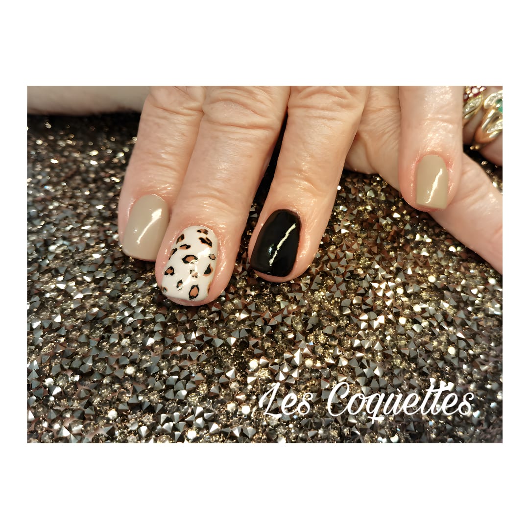 Bar à ongles à Villeneuve-lès-Avignon