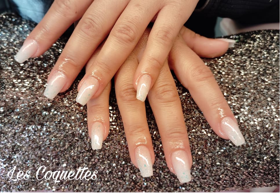 Bar à ongles à Villeneuve-lès-Avignon