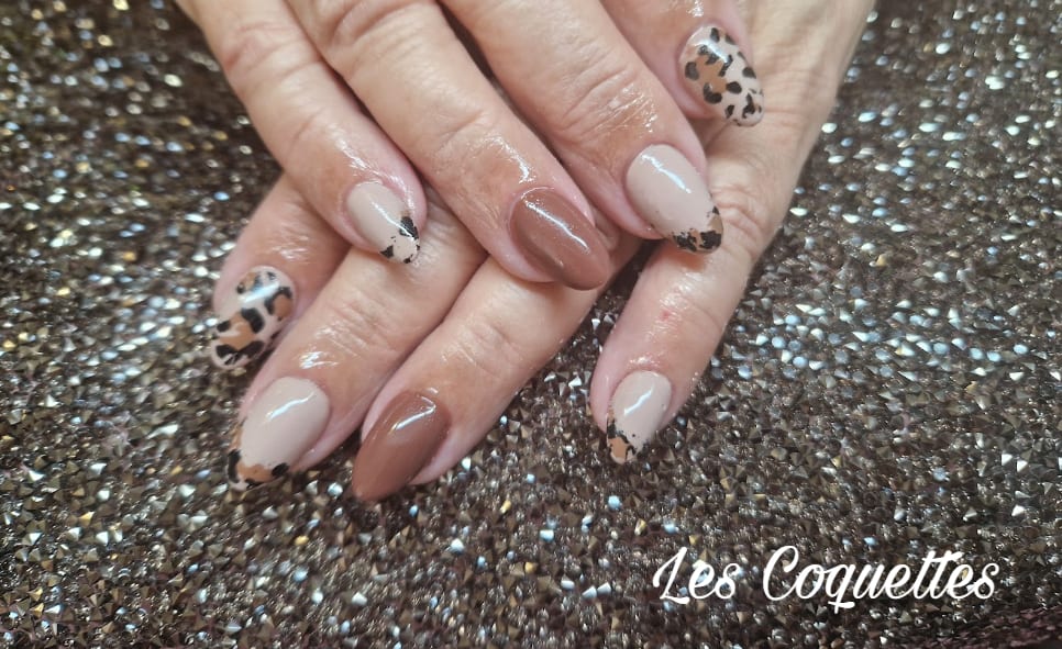 Bar à ongles à Villeneuve-lès-Avignon