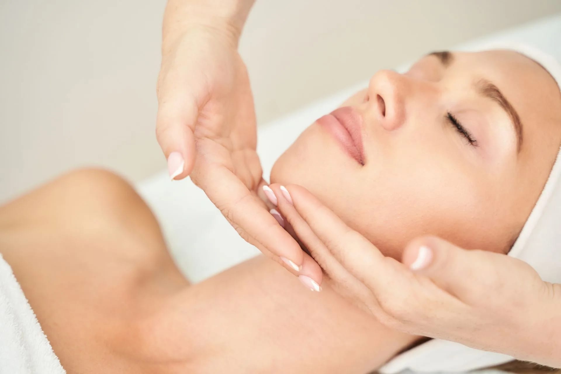 Soins visage et corps KréAura Montlhéry Essonne