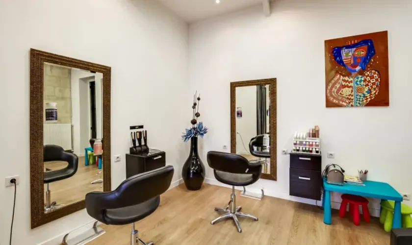 Le Salon De Coiffure Celine Coiffure A Bordeaux En Gironde 33100