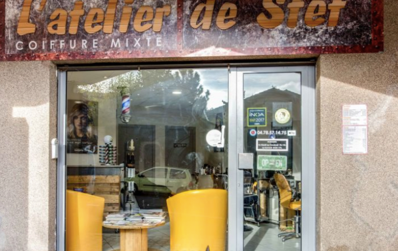 Le salon de coiffure mixte L'atelier de Stef à SaintGenislesOllières