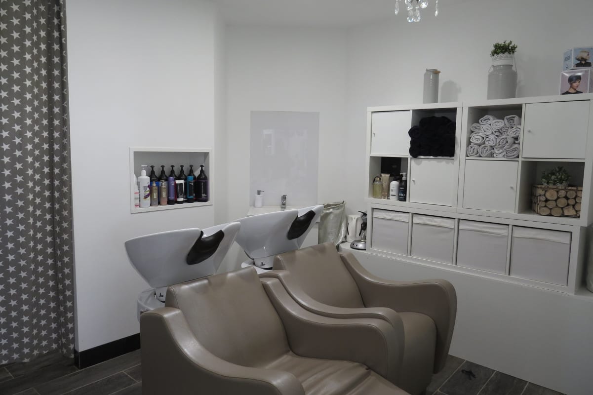 Le Salon De Coiffure Mixte Lafayette Au Puy En Velay En Haute Loire