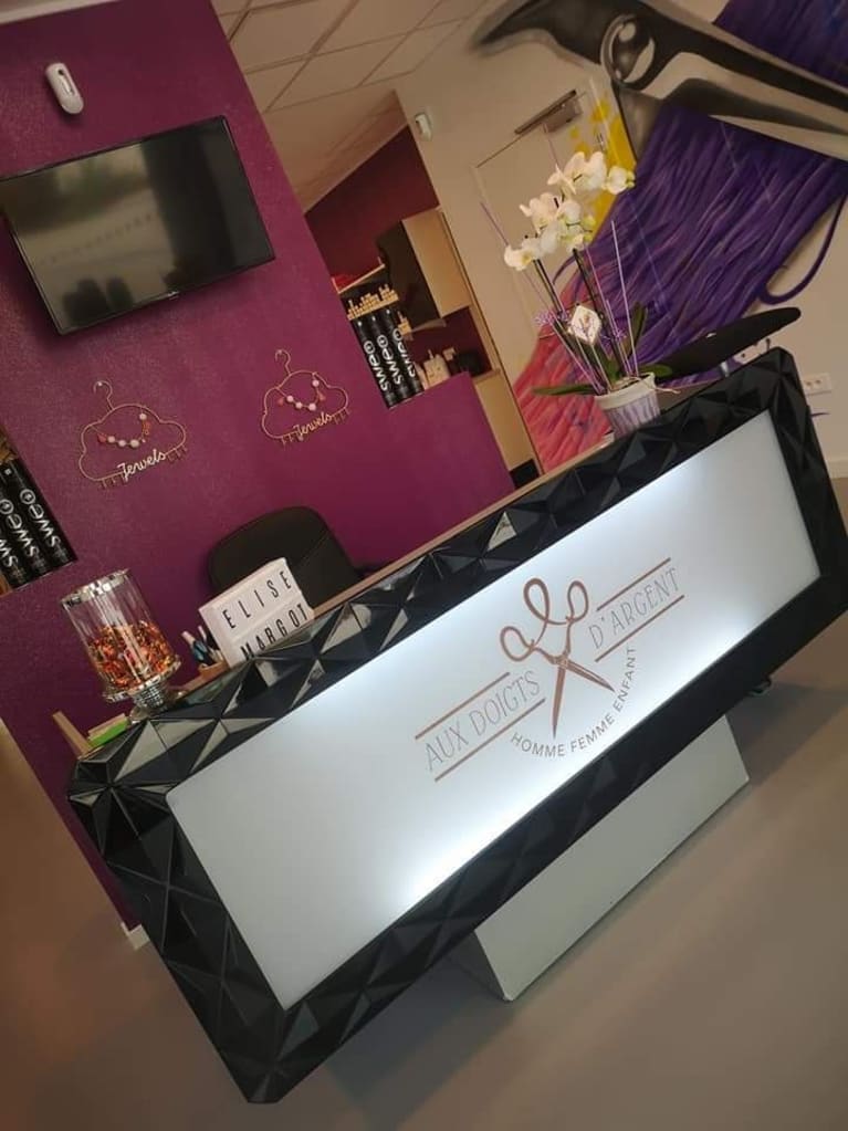 Salon De Coiffure Aux Doigts D Argent A Vitry Le Francois 51300